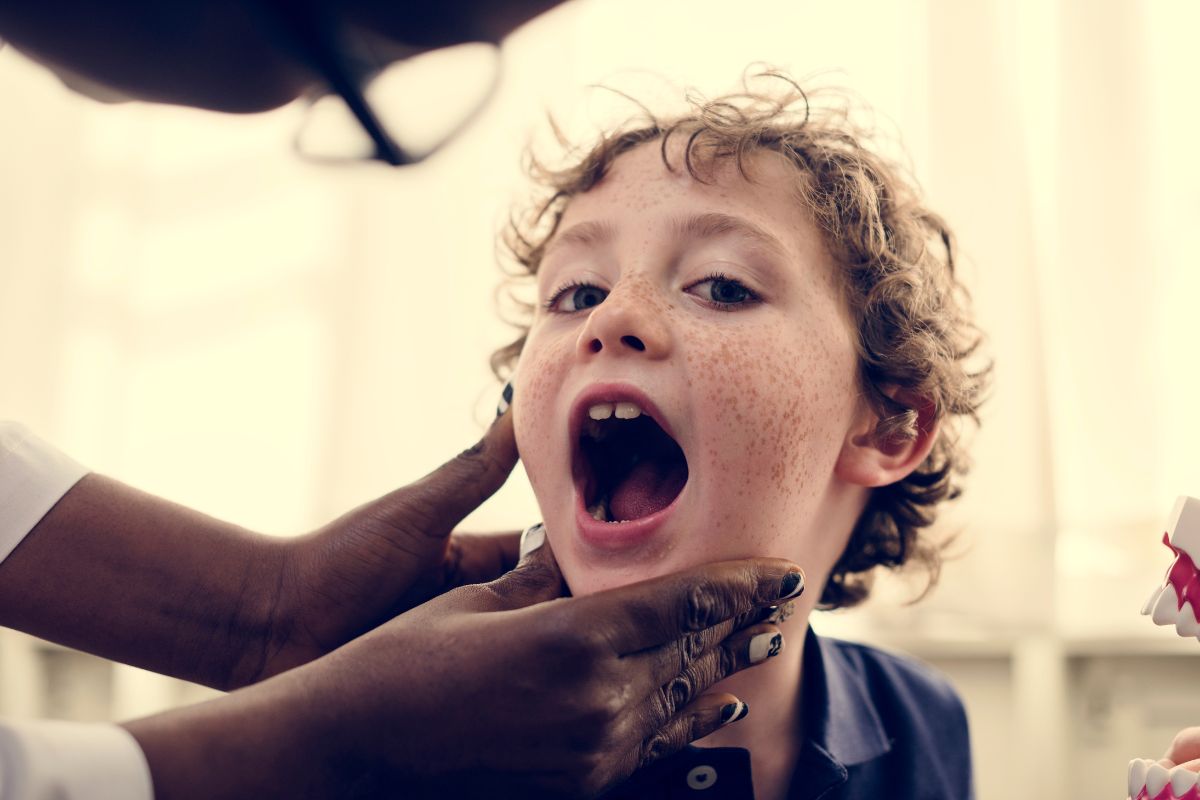 Family Dentistry Tips for Busy Parents in Artesia